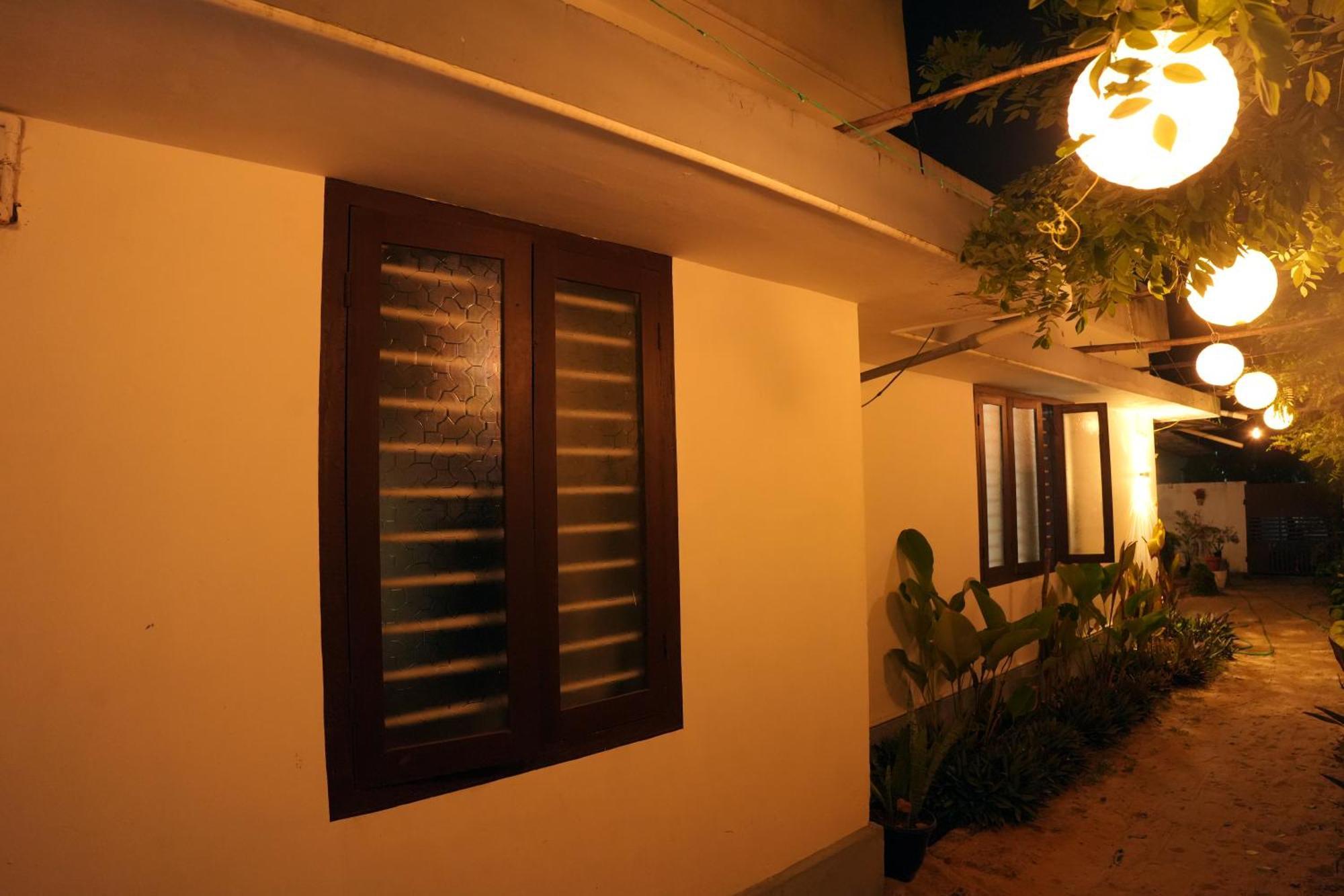 Jeehaa Homestay Alappuzha Exteriör bild