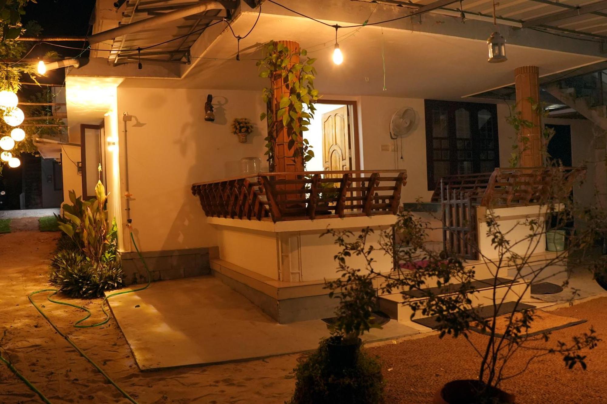 Jeehaa Homestay Alappuzha Exteriör bild